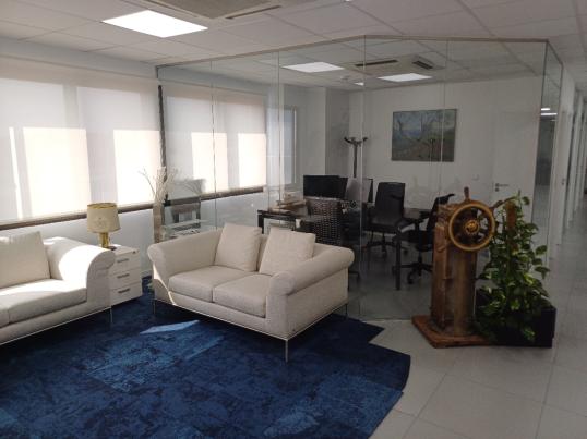 Traspaso de Oficina de 221 m² en alquiler · Avda. Llano Castellano 13, planta 5ª — Otros en Madrid (foto 3)