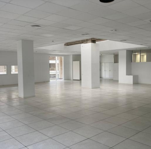 Traspaso de Oficina diáfana de 1.600 m² divisible en módulos de 800 m² · Avda. Manoteras 22 — Otros en Madrid (foto 5)